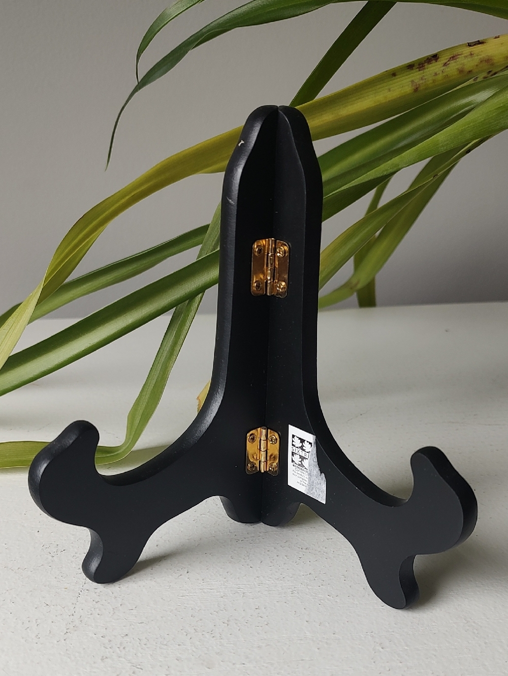 Black Easel Plate Holder